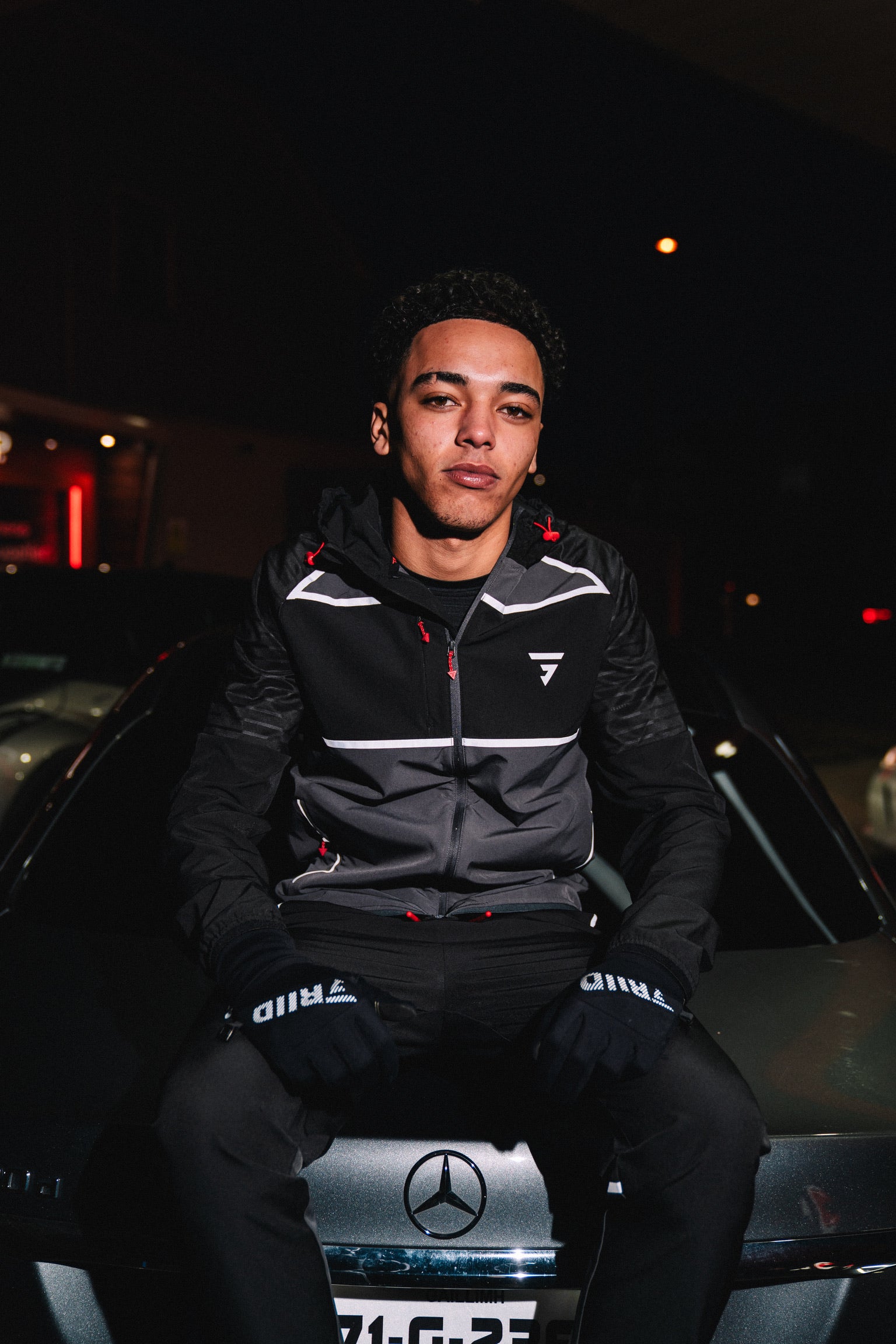 Glitch Jacket - Carbon Black