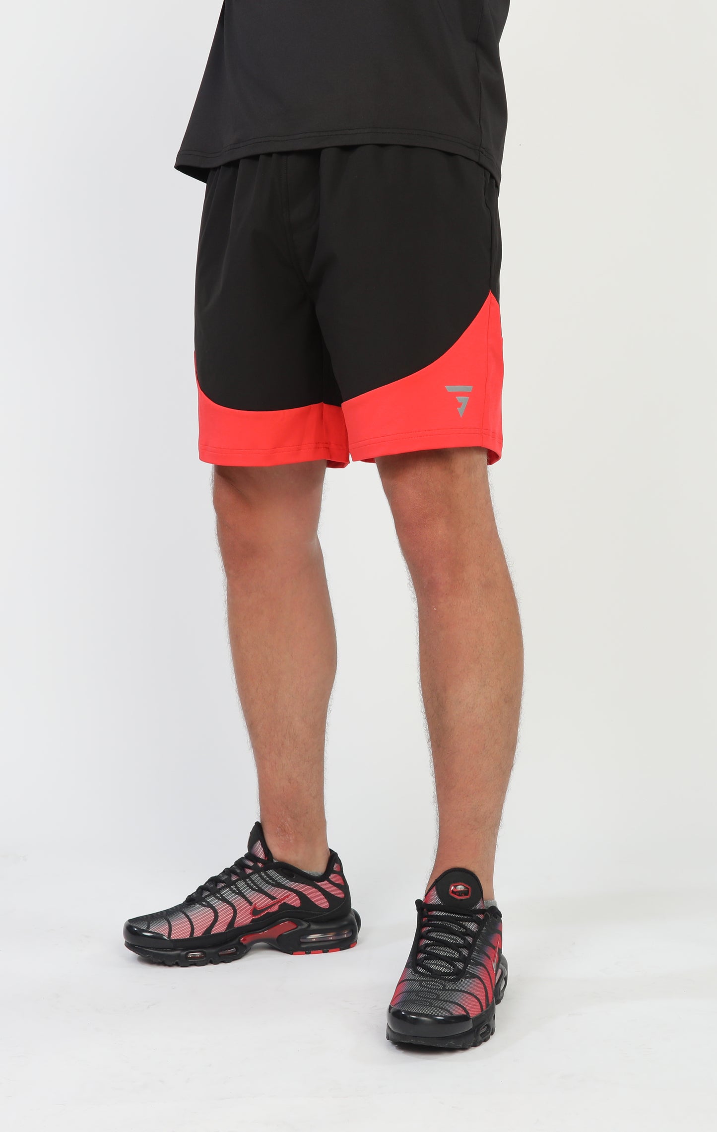 Glide Shorts - Black/Red