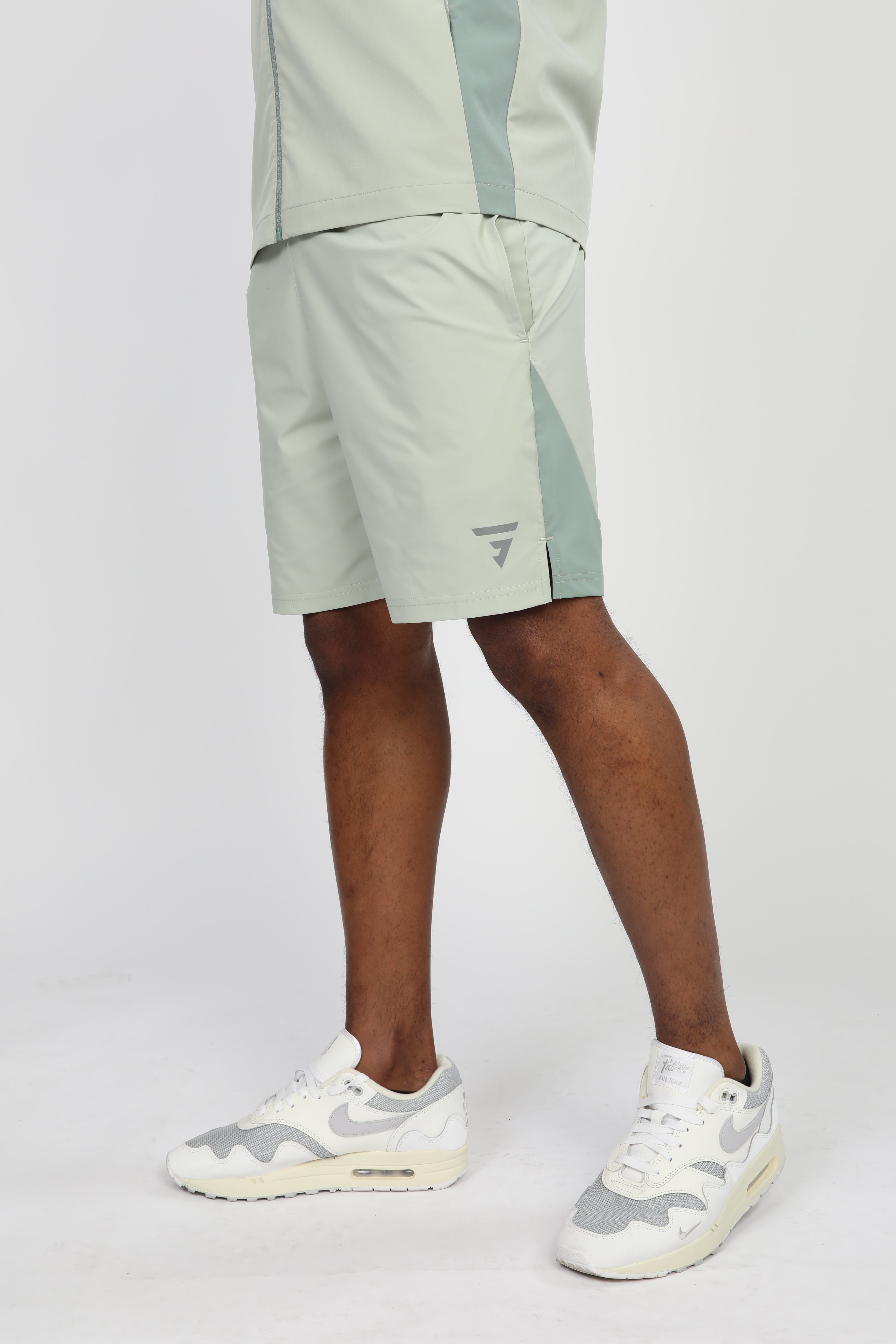 GRIID Pulse Shorts - Olive/Sage