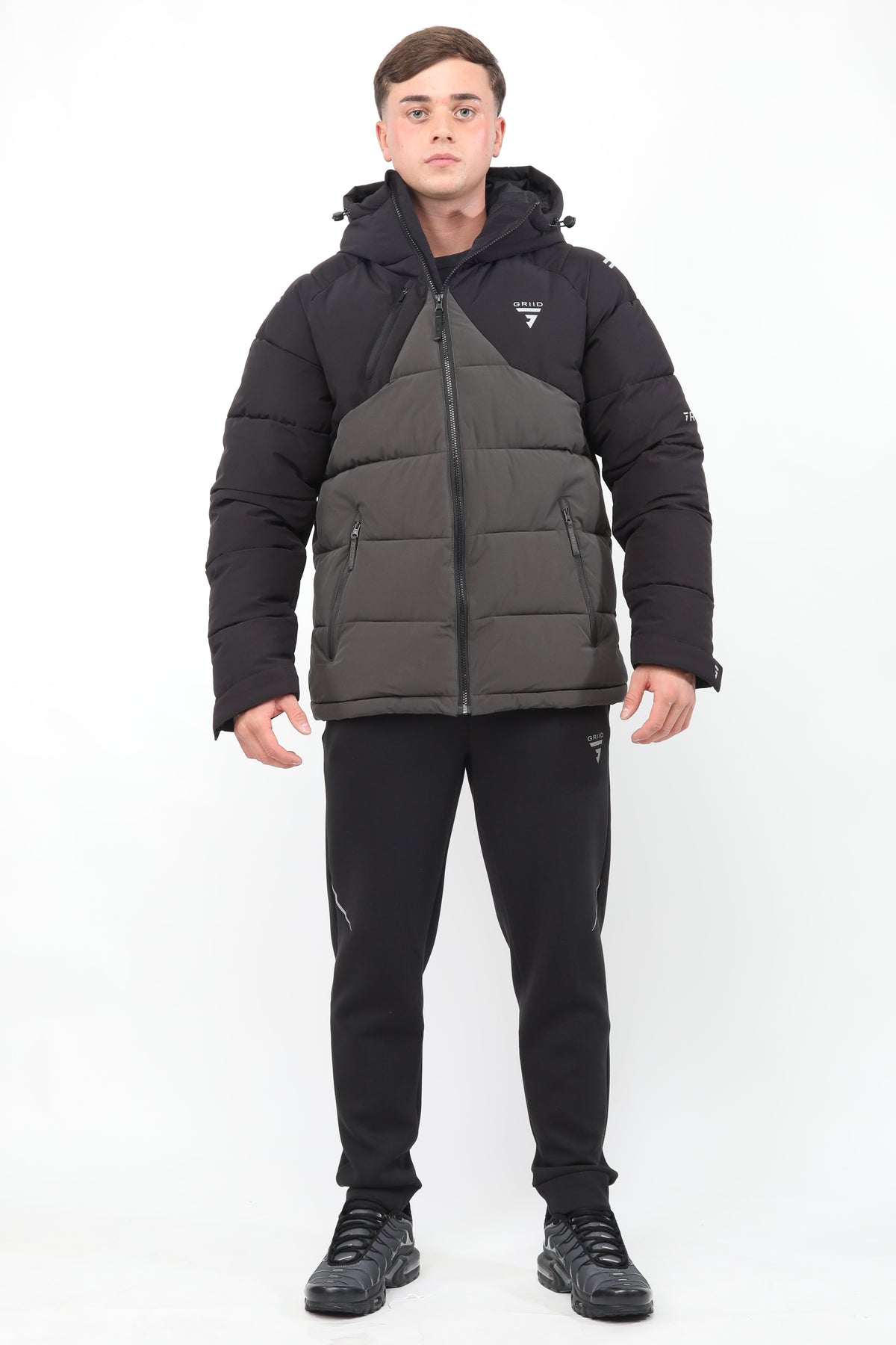 Peak Puffer - Black Smoke