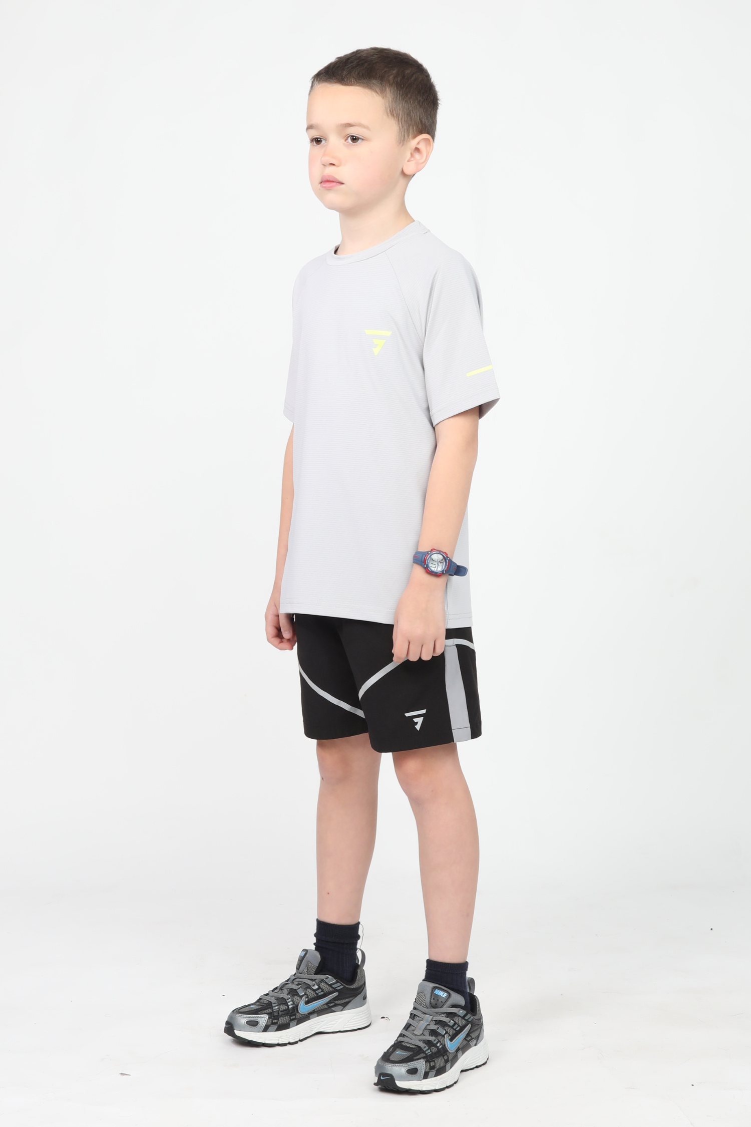 Junior Pace Tee - Light Grey