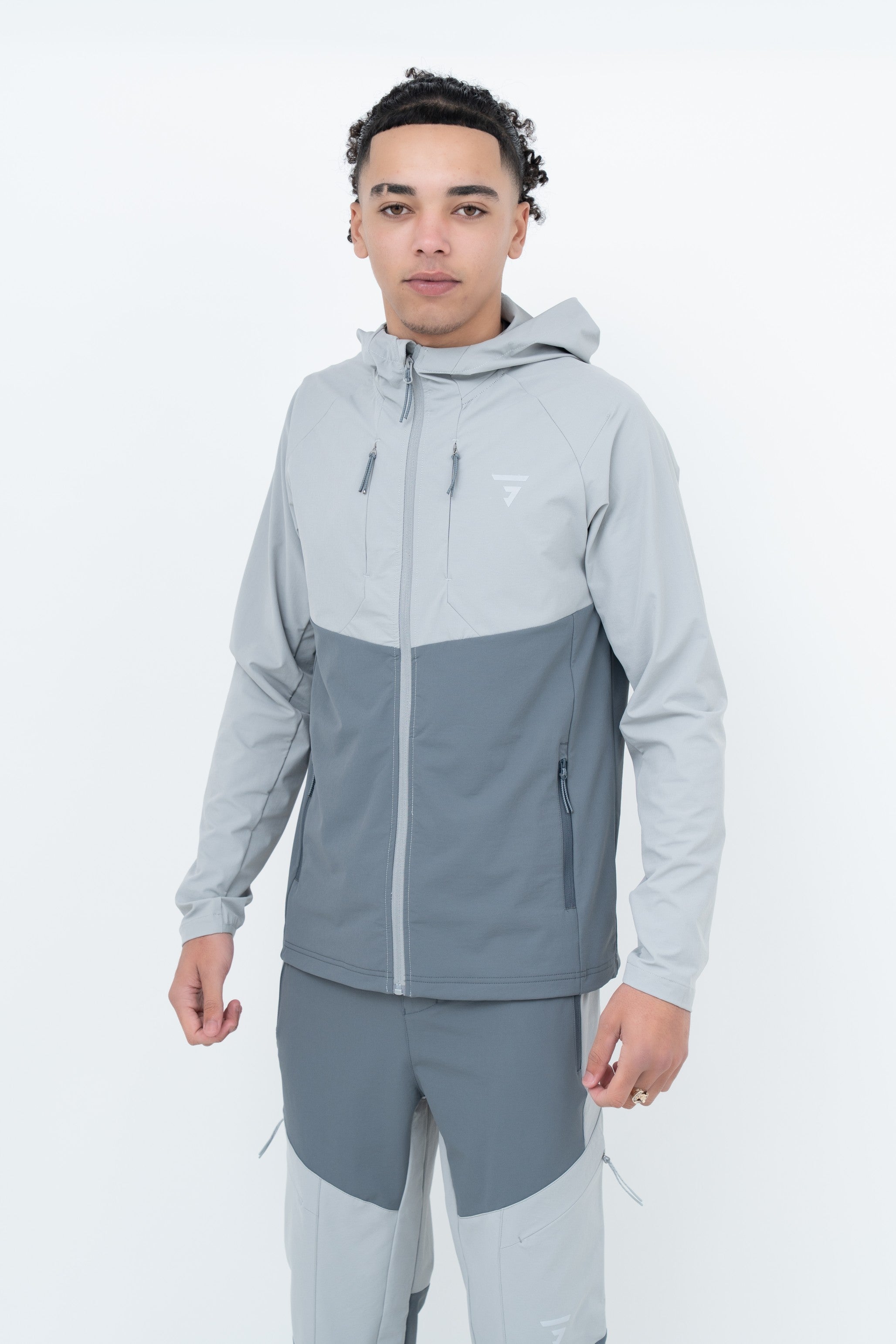 Trek Jacket - Ultimate Grey