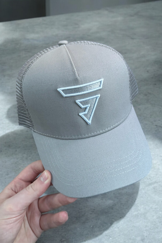 G Outline Logo Hat - Grey