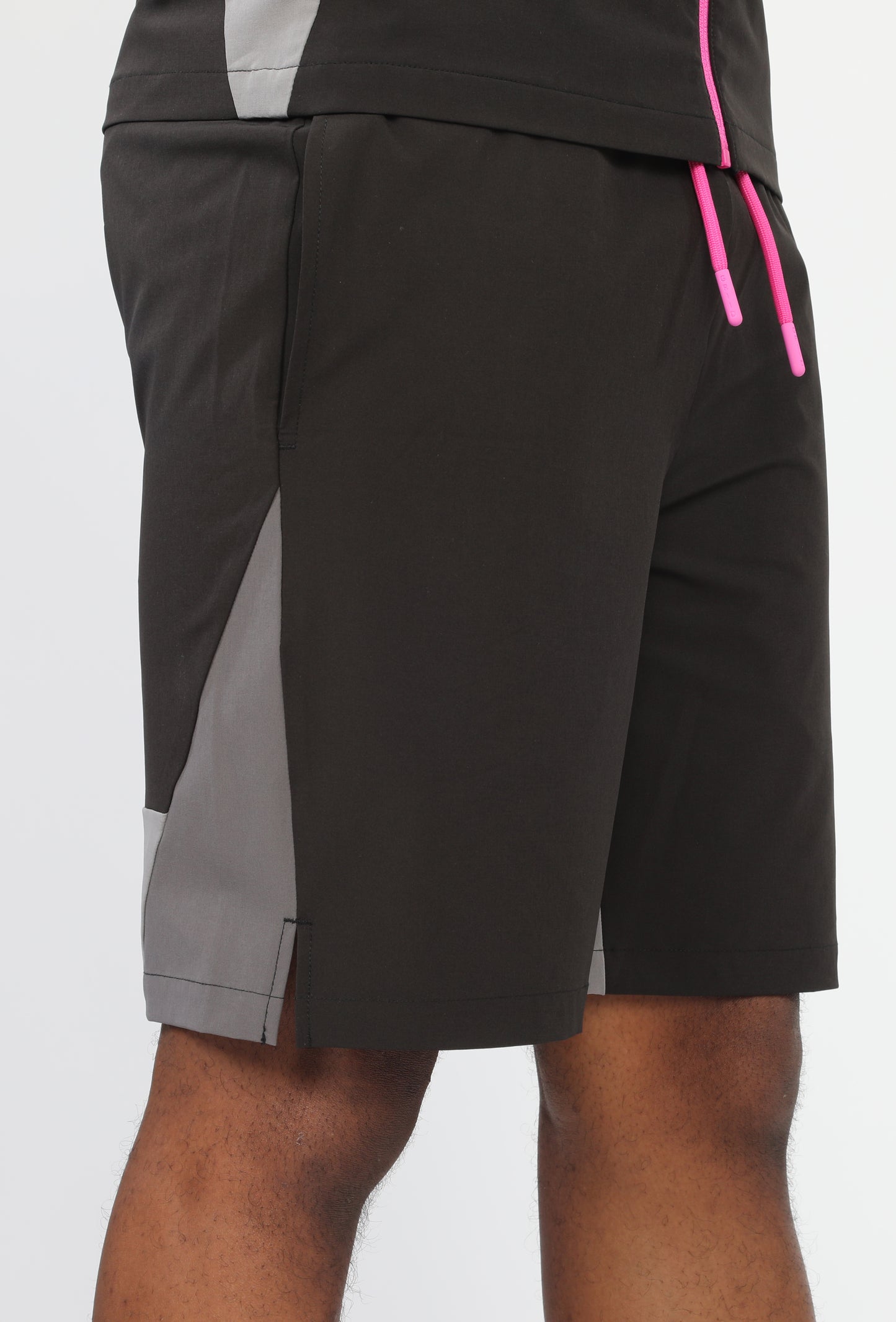Evo Shorts - Black/Fuchsia