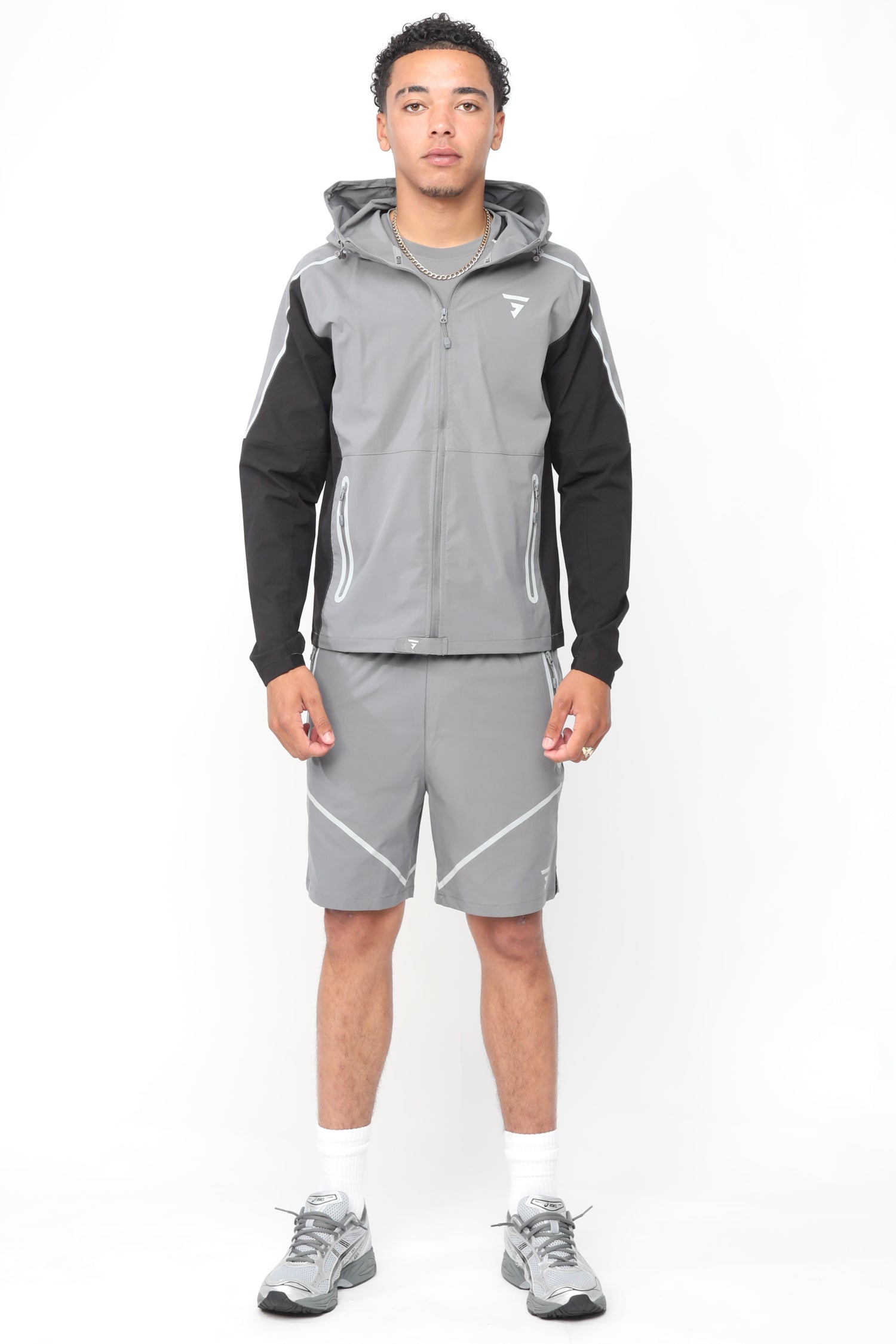 Reflect Shorts - Iron Grey / Black