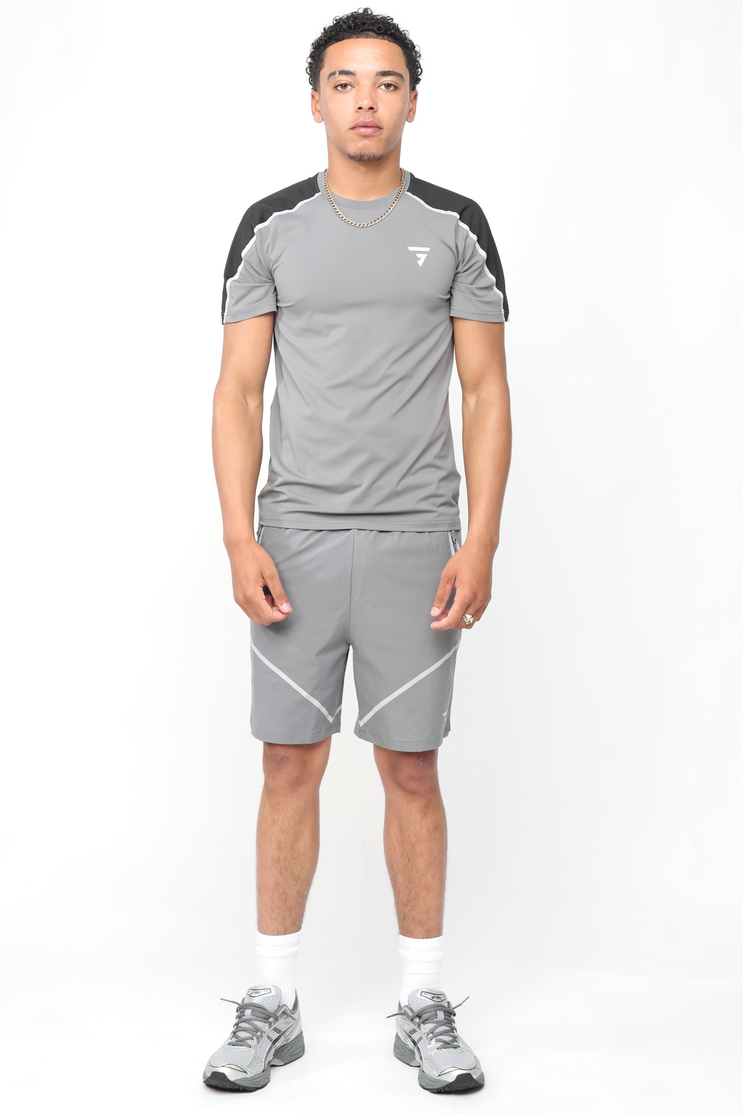 Reflect Tee - Iron Grey / Black