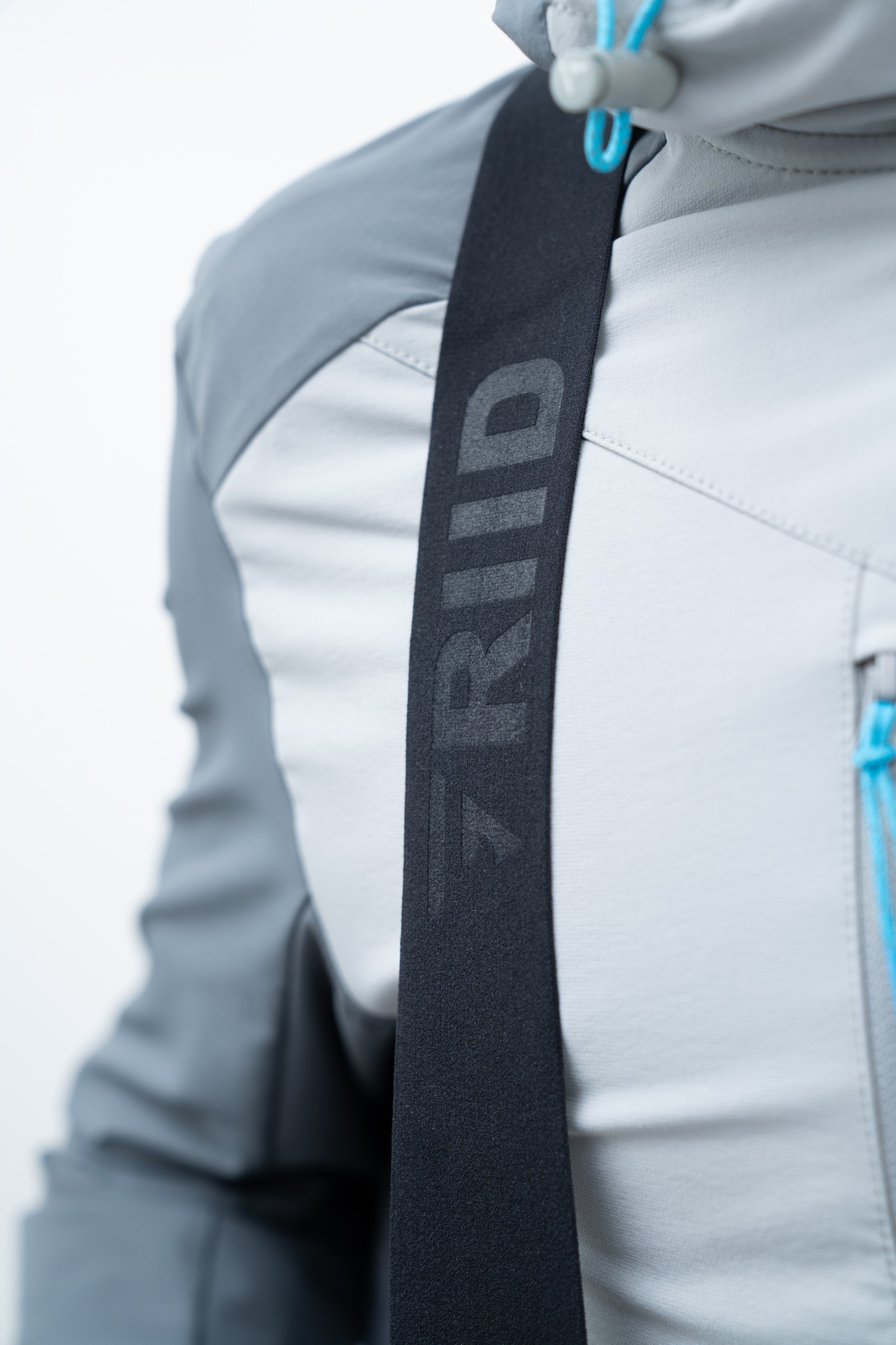 Mera Puffer - Irongate/Black