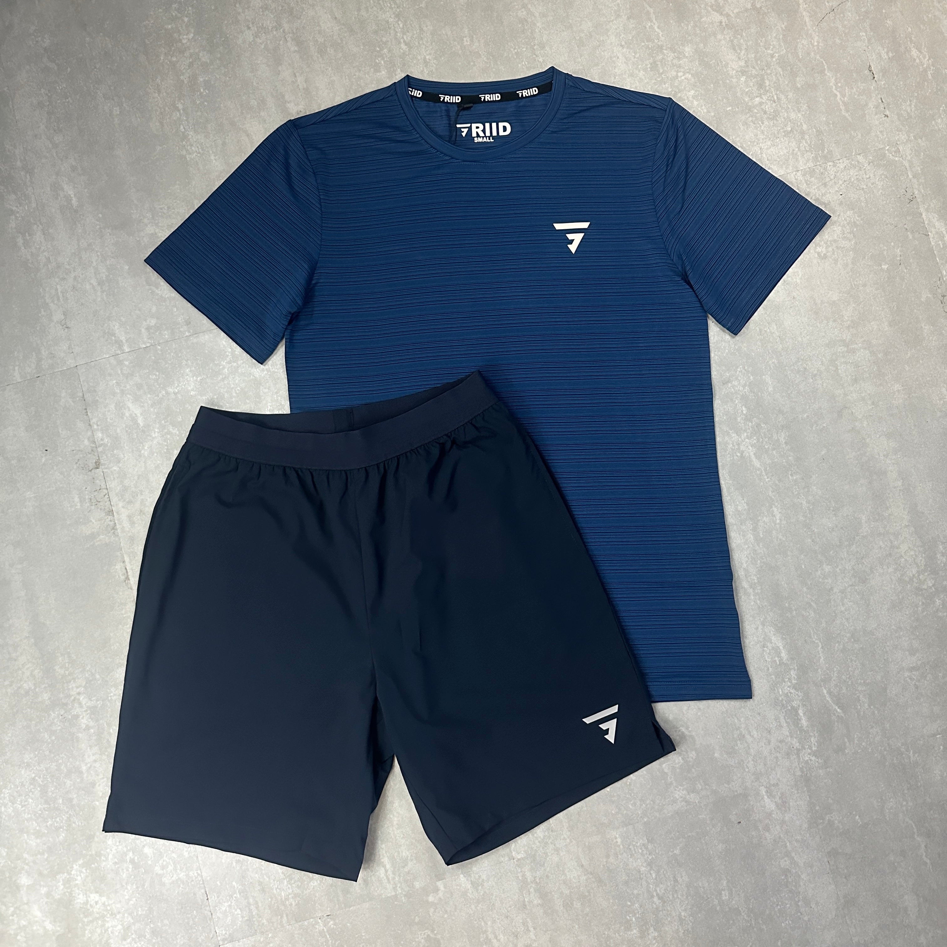 Dash Shorts - Navy