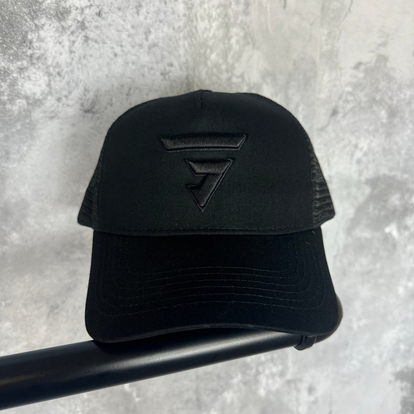 G Logo Hat - Triple Black